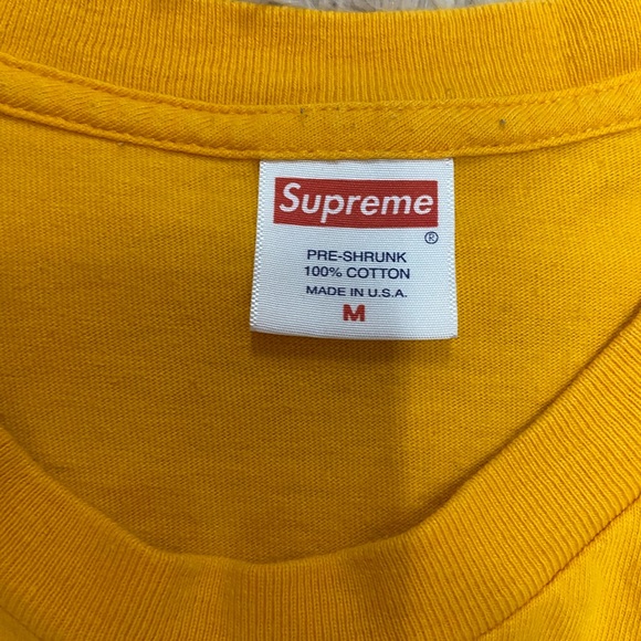 Supreme Graphic Tee - Picture 3 of 4